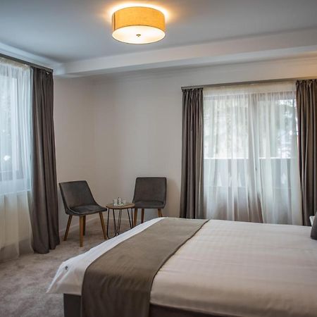 Boga Rooms 시나이아 외부 사진