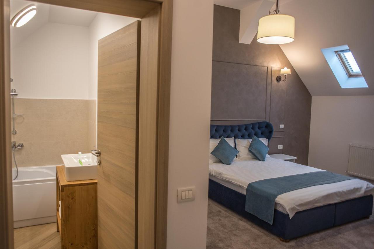Boga Rooms 시나이아 외부 사진
