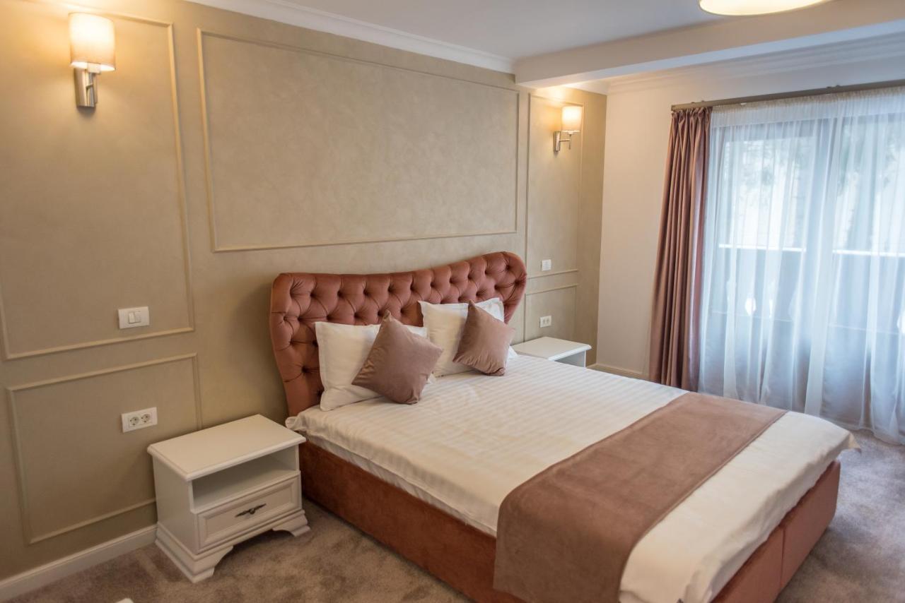 Boga Rooms 시나이아 외부 사진